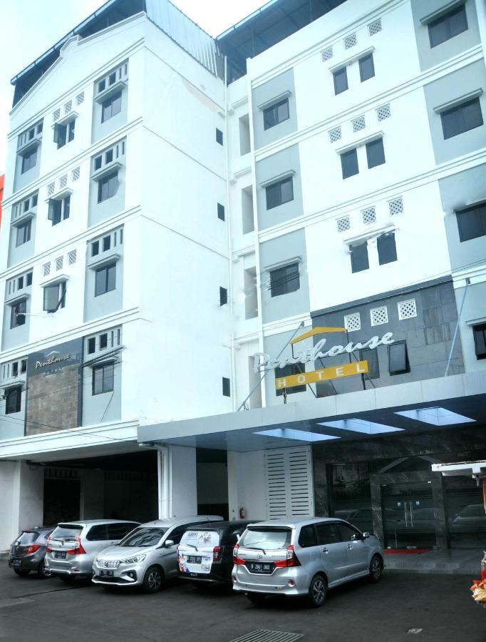 Ams Penthouse Hotel Jakarta Exterior photo